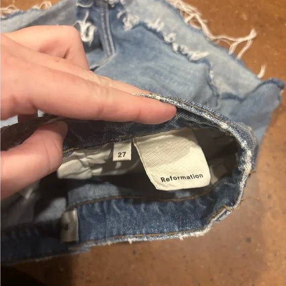 Reformation Dixie High Rise Denim Shorts Size 27 | Cut LY432 Raw Hem Jean Shorts - Picture 4 of 6